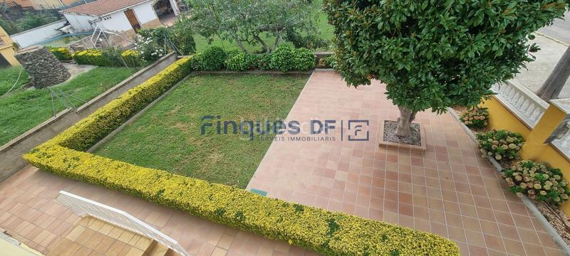 Foto b9ae43ed-c52c-442d-aad0-73585a274f1f. Chalet avec chauffage parking dans Residencial Park Maçanet de la Selva