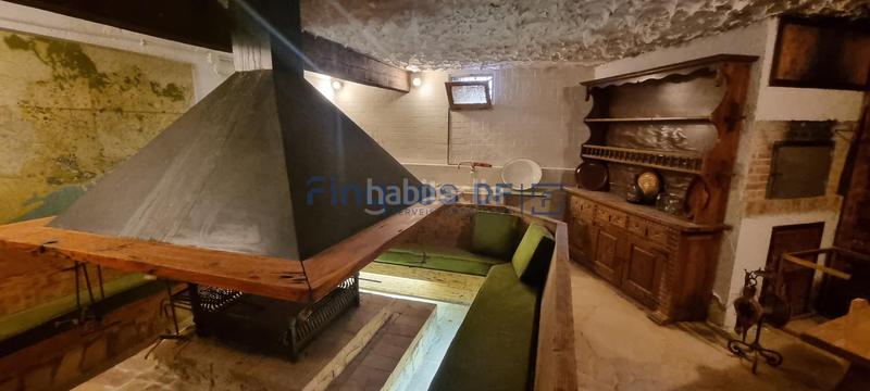 Foto dab50dd2-84bd-4e60-9d66-54162623b0d5. Chalet con riscaldamento parcheggio piscina in Aiguaviva Parc Vidreres