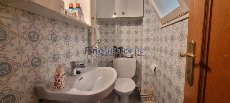 Foto 1d1fed68-ddb7-4c2b-a3fe-59bf7608ebe9. Piso amplio piso en venta 113 m, 4 habitaciones, ascensor y excelente ubicación en Girona