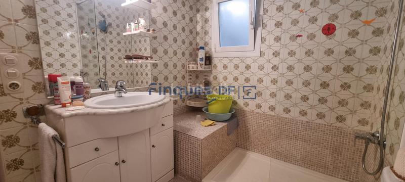 Foto 314ecf9c-7468-4c31-8983-3a7a6f2899fe. Piso amplio piso en venta 113 m, 4 habitaciones, ascensor y excelente ubicación en Girona