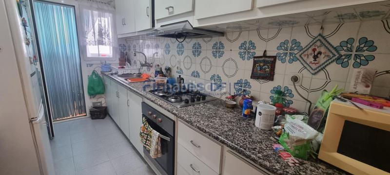 Foto 6e8fe96c-c353-4191-b272-1c59514e9537. Piso amplio piso en venta 113 m, 4 habitaciones, ascensor y excelente ubicación en Girona
