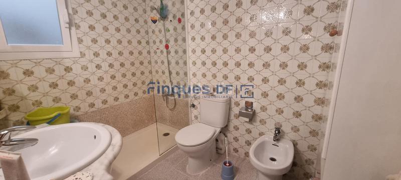 Foto 87b0e686-c127-41d0-9001-bca7b10bb5d4. Piso amplio piso en venta 113 m, 4 habitaciones, ascensor y excelente ubicación en Girona