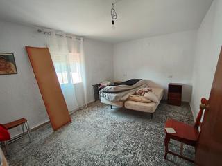 Appartement à Centre. Piso en el centro de vidreres con 3 habitaciones y vistas despej