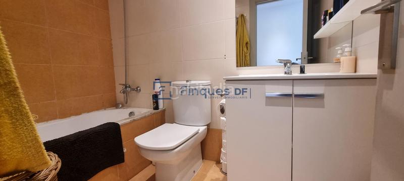 Foto 5f2fc4f7-6e6e-4f8c-b47b-89834bbe5c06. Etagenwohnung mit heizung in Centre Vidreres