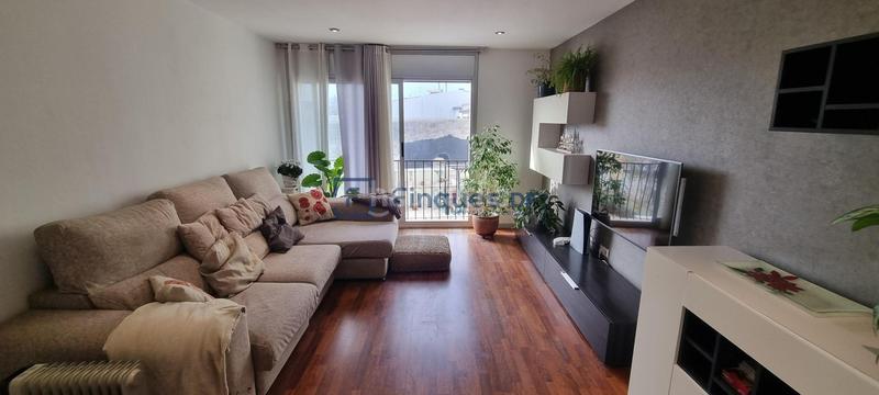 Foto 90ffa84f-0fa7-4a8b-aa18-e25bdb0b86a4. Etagenwohnung mit heizung in Centre Vidreres