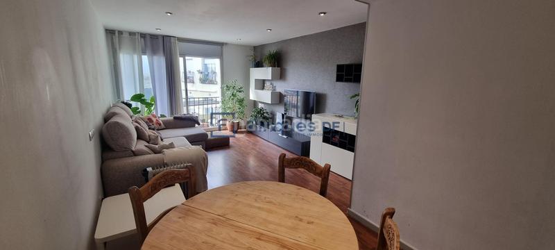 Foto e2e428d8-7afc-45ff-b3c0-5273306335a6. Etagenwohnung mit heizung in Centre Vidreres