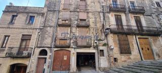 Reihenhaus in Hostalric. Casa pareada con gran potencial en el centro del pueblo  ideal p