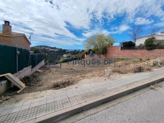 Residential Plot in Del colom 22