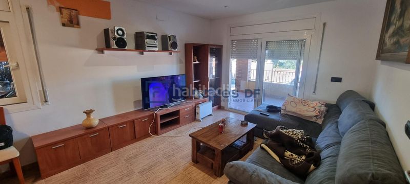 Foto 2143a2e9-1488-46d2-bd80-870b605b8260. Xalet amb calefacció aparcament a La Goba Vidreres