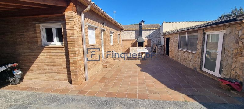 Foto 847c37ee-03c3-43f4-9c49-1a30fa6890cb. Xalet amb calefacció aparcament a La Goba Vidreres