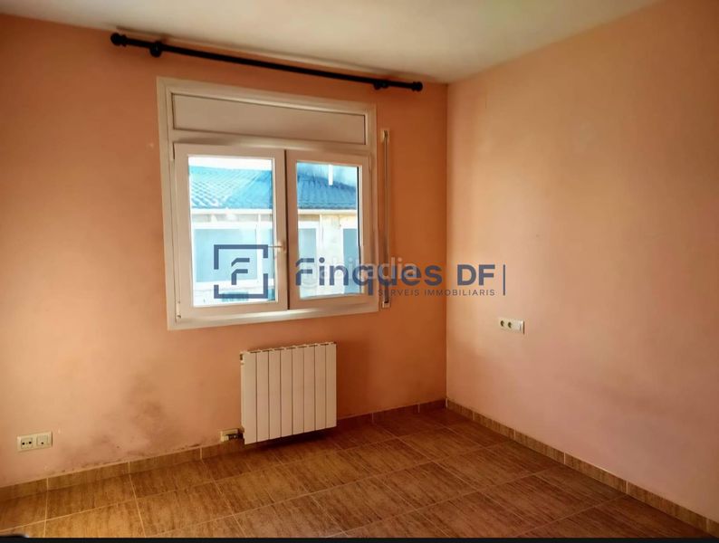 Foto 91e4224f-4b28-40a9-aa75-d6d7dfd0ea79. Xalet amb calefacció aparcament a La Goba Vidreres