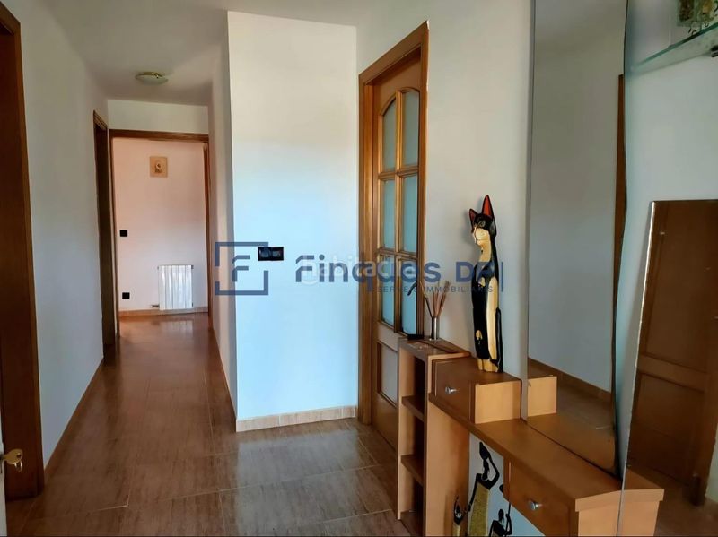 Foto e5353385-43f7-4293-9748-6d24f48595bf. Xalet amb calefacció aparcament a La Goba Vidreres