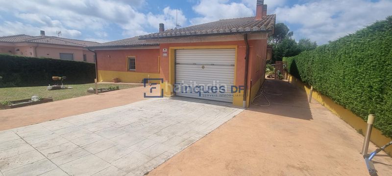 Foto aed04fdc-264d-40a1-9773-0a02710bad63. Xalet amb calefacció aparcament a Caldes de Malavella