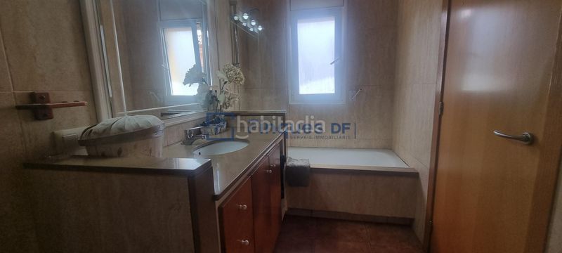 Foto c02db7a9-1e34-4a31-b1a0-a1d94cb01433. Xalet amb calefacció aparcament a Caldes de Malavella