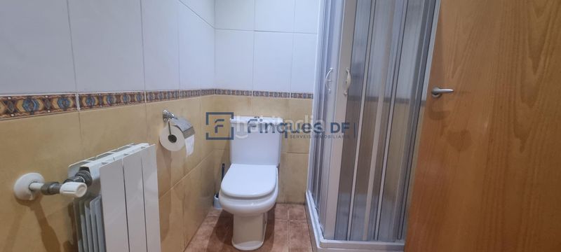 Foto dec3e99e-e5fc-4e57-8e43-9e062f876524. Xalet amb calefacció aparcament a Caldes de Malavella