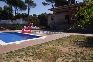 Chalet  Garsa 17. Vallcanera, sils  casa que hay que ver para creer! 4 hab  piscin