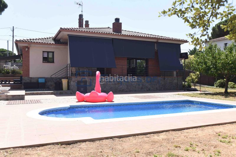 Foto de030294-8268-43c5-a68e-7e33d02e6c3f. Xalet a garsa 17 a Sils