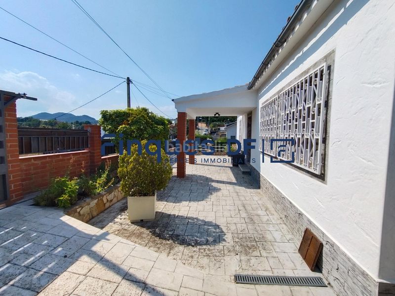 Foto 4c6e9c99-3562-4510-9070-903ca99648b5. Casa amb calefacció a Riudarenes