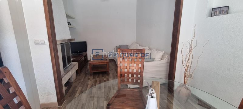 Foto 859a9afc-079a-401b-a0d9-dd3a0e5a4d8f. Casa adossada amb calefacció aparcament a Creu de la Mà Figueres