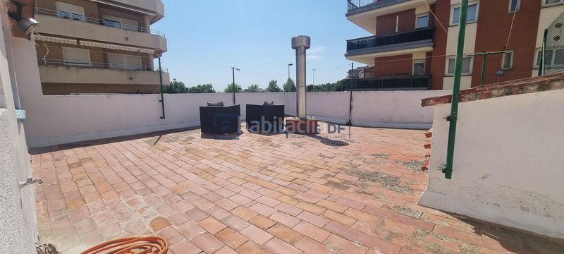 Foto 98126d08-d912-462b-a304-32bfa805bcf8. Casa adossada amb calefacció aparcament a Creu de la Mà Figueres
