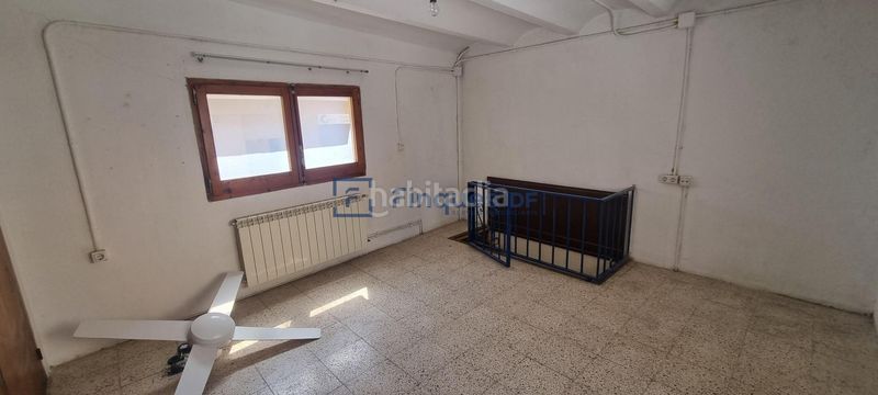 Foto db071acc-816b-490c-9fb0-d3e05cf03cf7. Casa adossada amb calefacció aparcament a Creu de la Mà Figueres