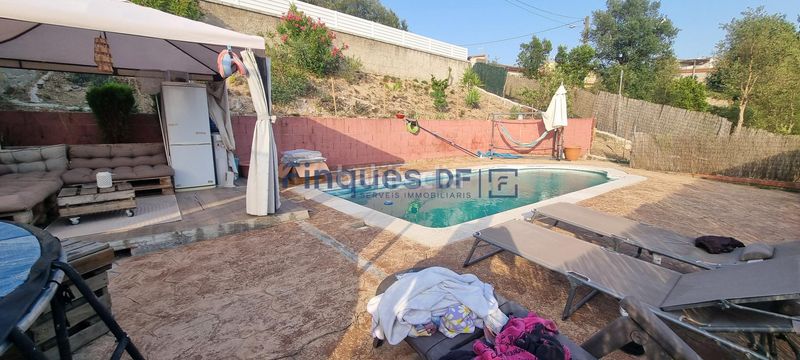 Foto 0420cbca-188a-4265-91b0-32d1c501f9ea. Chalet avec piscine dans Residencial Park Maçanet de la Selva