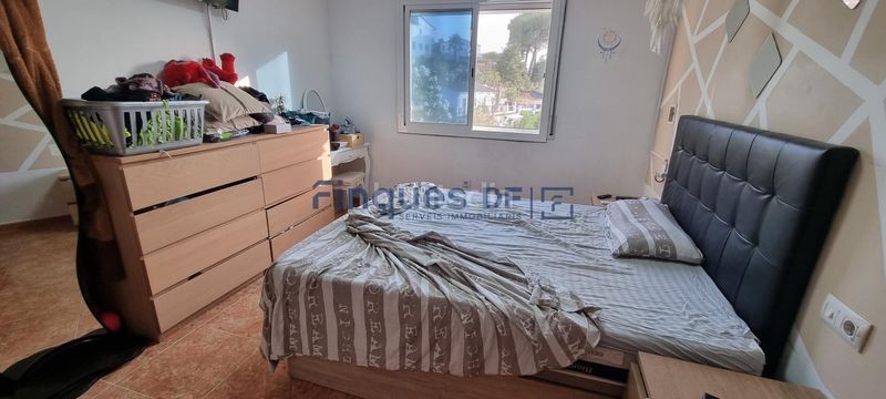 Foto 52dd7bad-5fbe-4d8f-963d-87a4ae781ede. Chalet avec piscine dans Residencial Park Maçanet de la Selva