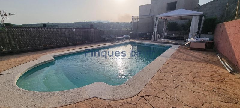 Foto aec4901c-78be-4353-a3a4-9525a77e9e42. Chalet avec piscine dans Residencial Park Maçanet de la Selva
