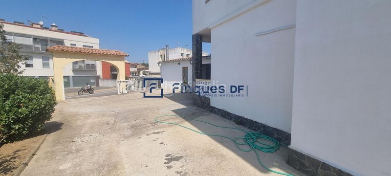 Foto 5010c6aa-0f2d-4f60-8901-b68d88d3a447. Xalet amb calefacció aparcament a Centre Vidreres