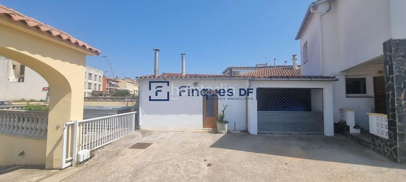 Foto 5918fd01-7141-4241-a968-81ad819ab4fe. Xalet amb calefacció aparcament a Centre Vidreres