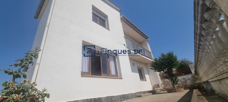 Foto bbe90665-bc08-4ef8-9863-125e9297e08f. Xalet amb calefacció aparcament a Centre Vidreres