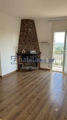 Foto 8c0ad9f7-323c-4e55-adf9-a5b248e2eaa7. Chalet casa con vistas en maçanet residencial 3 hab. garaje de 70m2 parcela de 564m2 en Maçanet de la Selva