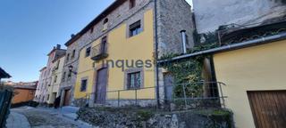 Casa adossada a Anglès
