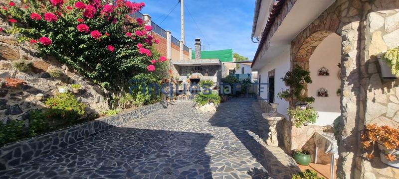 Foto 729ceeee-1a9d-4ec1-82fb-d8419ac788ff. Chalet with heating parking in Riudarenes