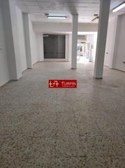 Alquiler Local Comercial en Casillas. Alquilo bajo comercial junto calle sagasta.