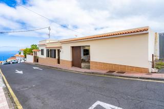 Chalet  Avenida avenida de colón, 06. Chalet independiente en el tanque  tenerife