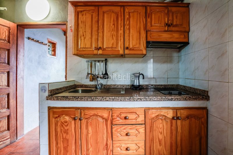 Foto f029931a-544c-485a-b3d7-b68d7c6e4600. Masia a calle calle el cedro 52 a Hermigua