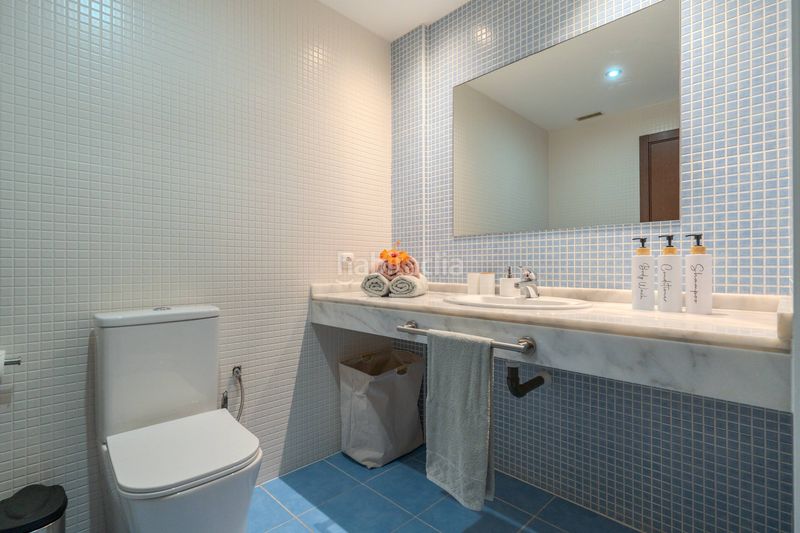 Foto 61eef65a-6890-4c24-a067-6a67d4f44e1e. Apartament amb aparcament piscina a Palm - Mar Arona