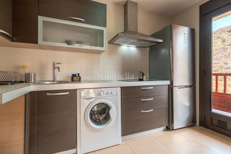 Foto bae2d8ad-b6ed-4a31-bbf2-a2712932f9cd. Apartament amb aparcament piscina a Palm - Mar Arona