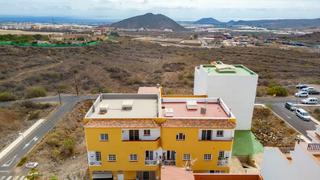 Edifici a Calle benítez 38. Edificio completo en venta en buzanada  arona