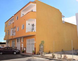 Edifici a Calle benítez 38. Edificio completo en venta en buzanada  arona