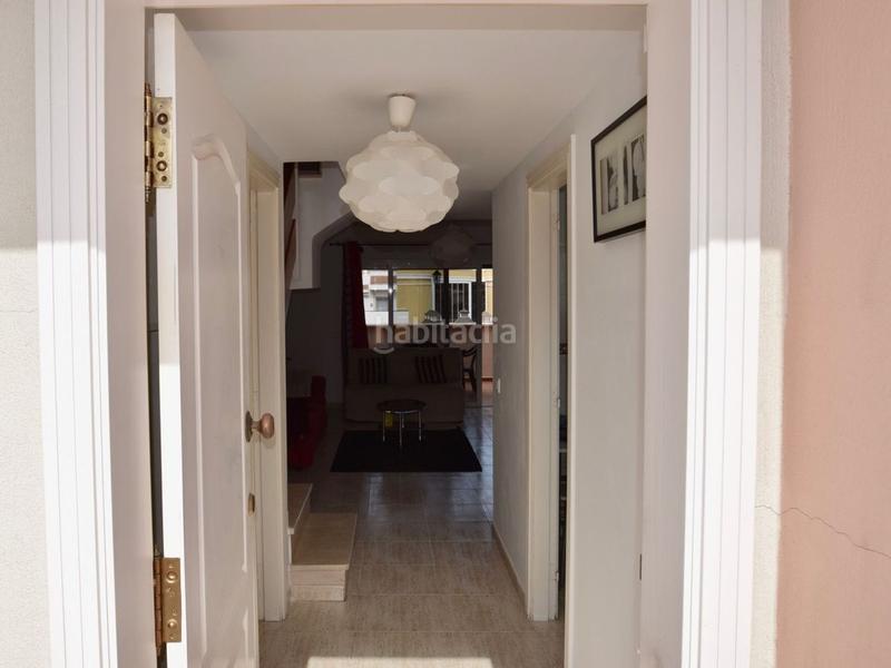 Foto 617b4c59-2b6a-4f92-a6e9-61556002c71b. Chalet triplex con terrazas en jardines del duque en Adeje