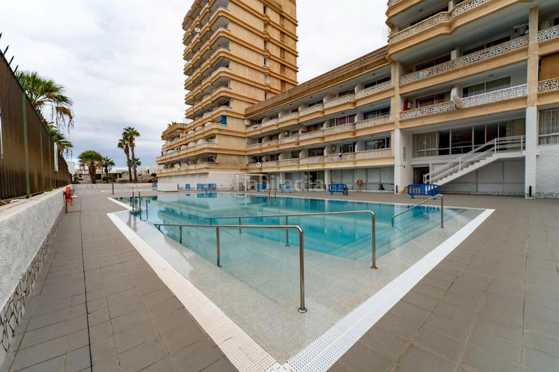 Foto 8b7ba7f1-ed01-4526-b874-6b64587f231a. Piccolo appartamento con piscina in Playa de las Américas Arona