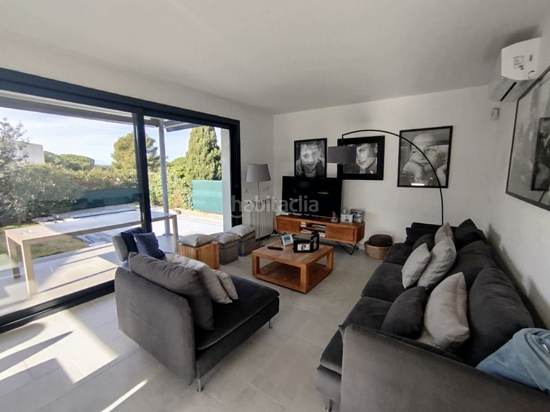 Foto b155271e-6580-4f69-89b6-60798660be75. Casa amb calefacció aparcament piscina a Port - La Clota - Puig Sec Escala (L´)
