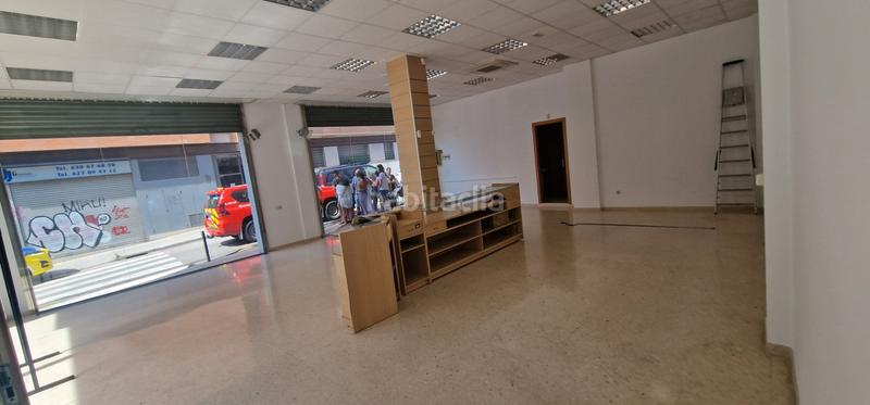 Foto a5670ec8-54b9-4fbb-8316-5229497aec67. Location local commercial dans carrer ample 211 dans Terrassa