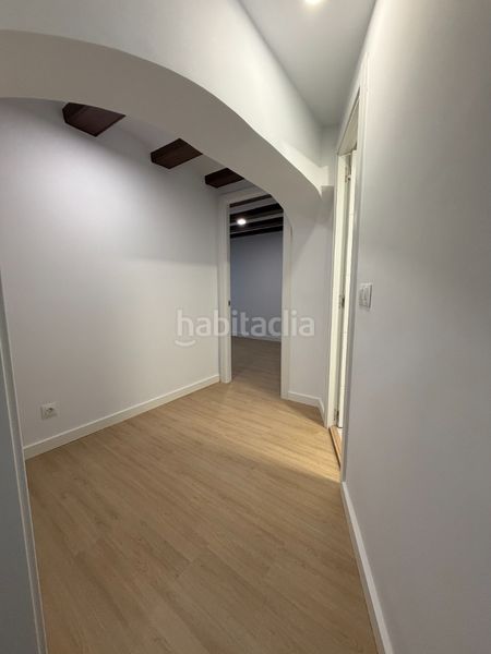 Foto f9d7e156-abfe-4f5c-a940-0c5307b5277c. Pis amb calefacció a Raval Barcelona