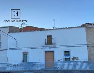 Masia  Plaza españa. Oportunidad inmejorable en pleno centro de esparragosa de la ser