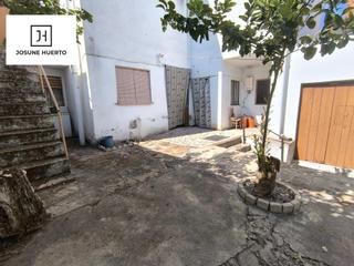 Bauernhof in Esparragosa de la Serena. Casa en planta baja con gran doblado y múltiples posibilidades e