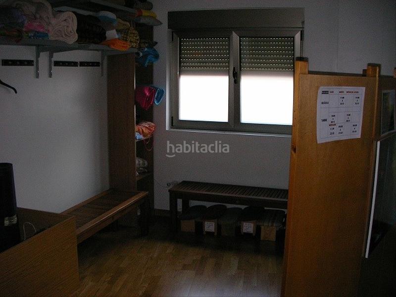 Foto caf40e19-4245-4ff9-95ef-839e90240e90. Local comercial a Fene