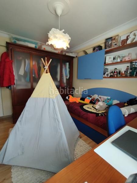 Foto edc0e88f-9154-4a34-ab5f-c3d2bb942c6c. Pis amb calefacció a Caranza Ferrol